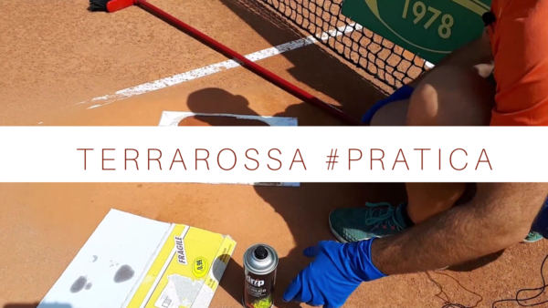 Terra rossa, tutorial della scritta sul campo